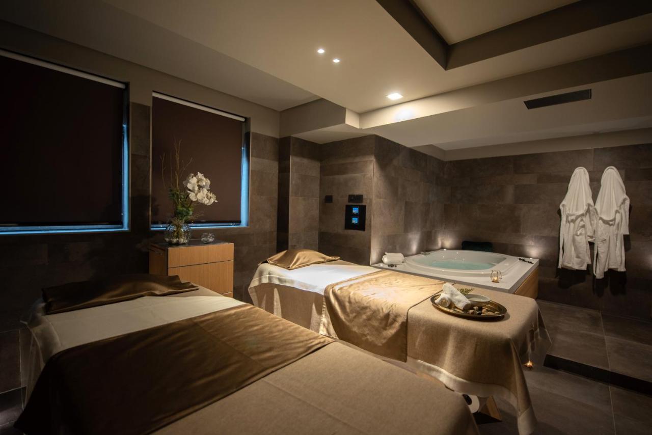 Gold Tower Lifestyle Hotel Nápoly Kültér fotó