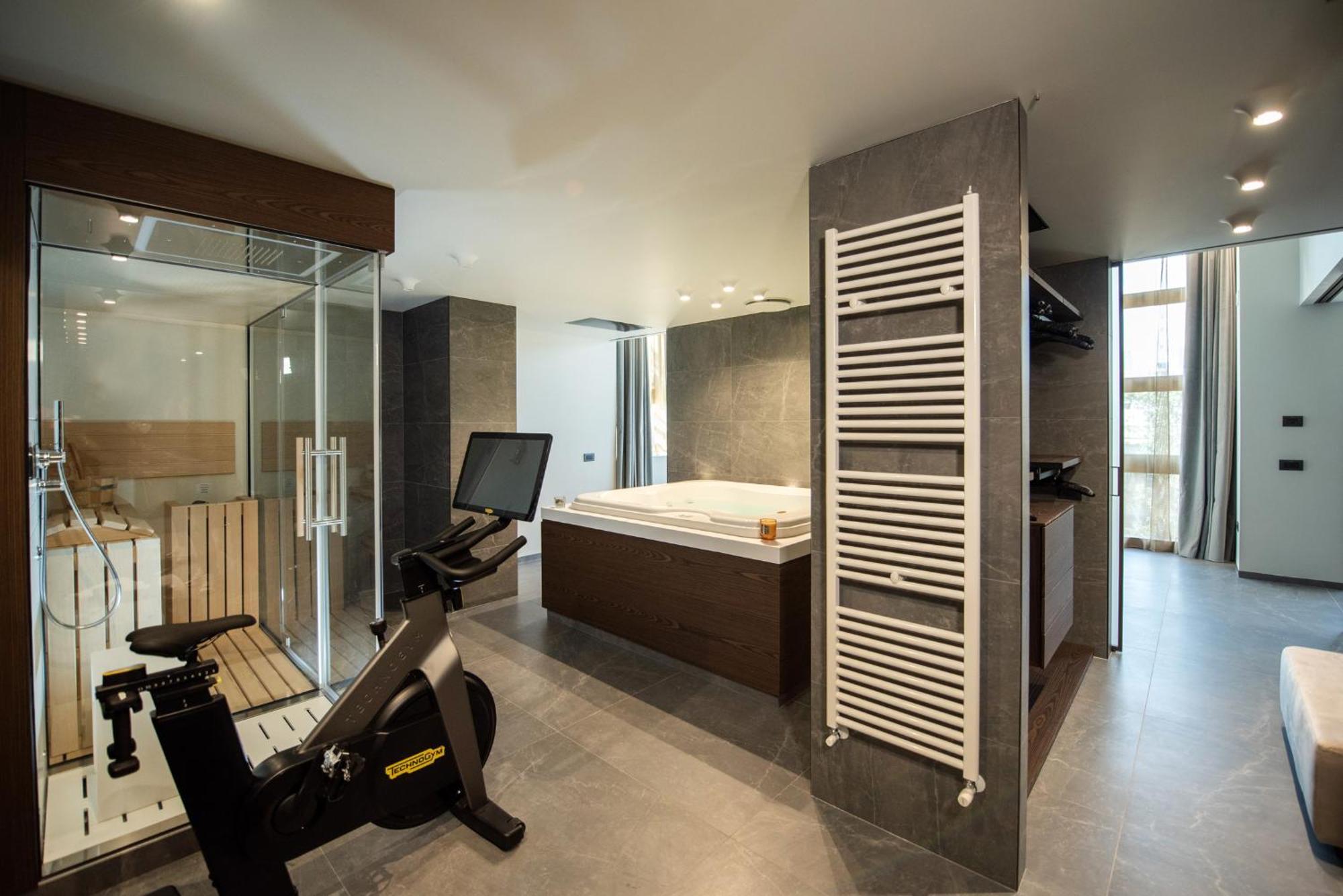 Gold Tower Lifestyle Hotel Nápoly Szoba fotó
